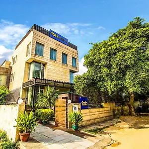 Hotel Fabhotel Raj Darbar, Gurgaon