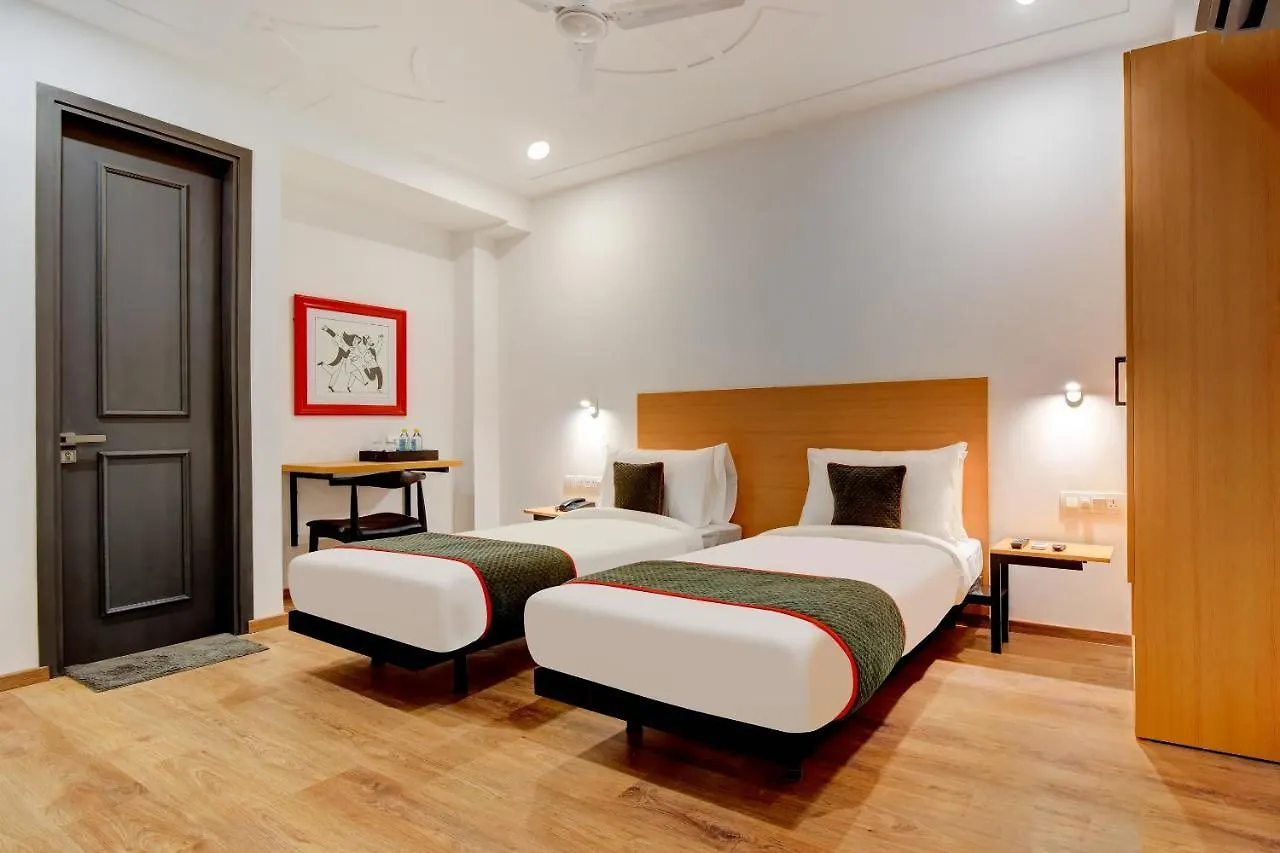 Oyo Townhouse 219, Sector 49, Gurgaon Hotel