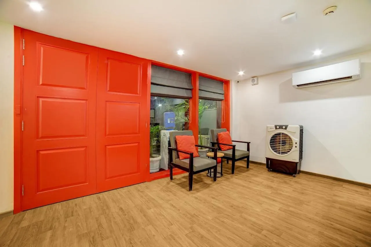 Oyo Townhouse 219, Sector 49, Gurgaon Hotel 4*,  India