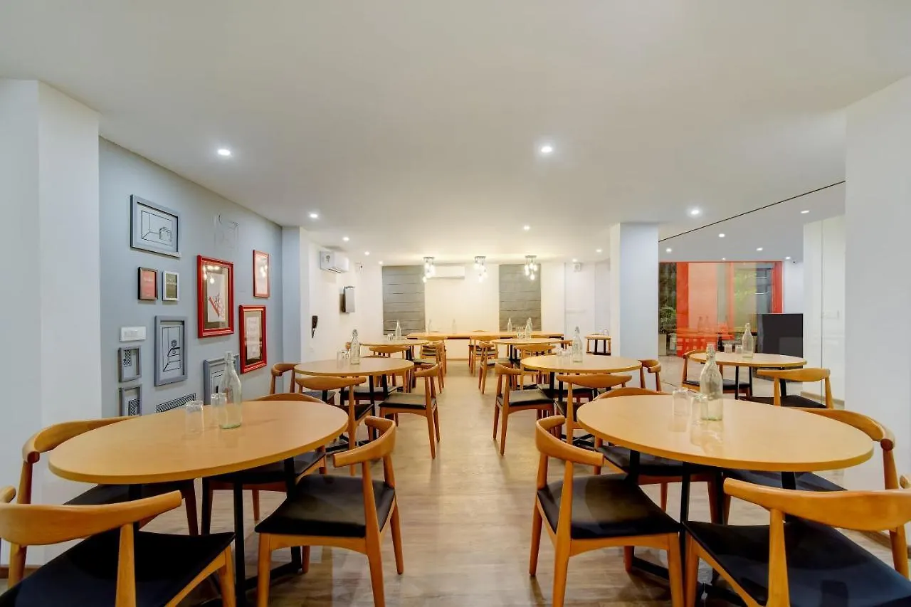 Oyo Townhouse 219, Sector 49, Gurgaon Hotel