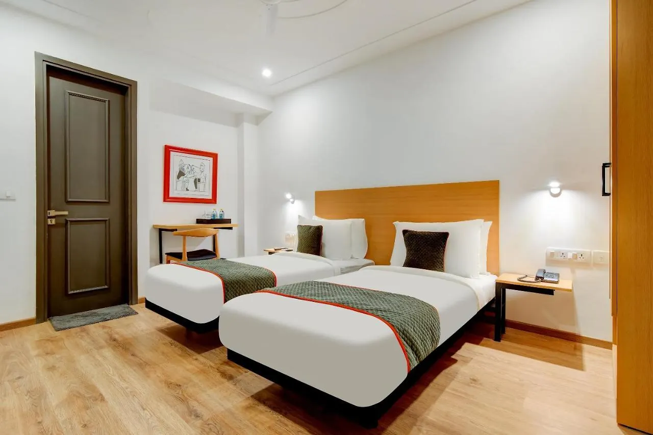 Oyo Townhouse 219, Sector 49, Gurgaon Hotel