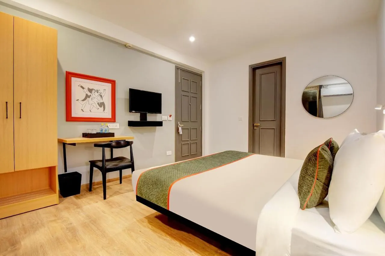 Oyo Townhouse 219, Sector 49, Gurgaon Hotel